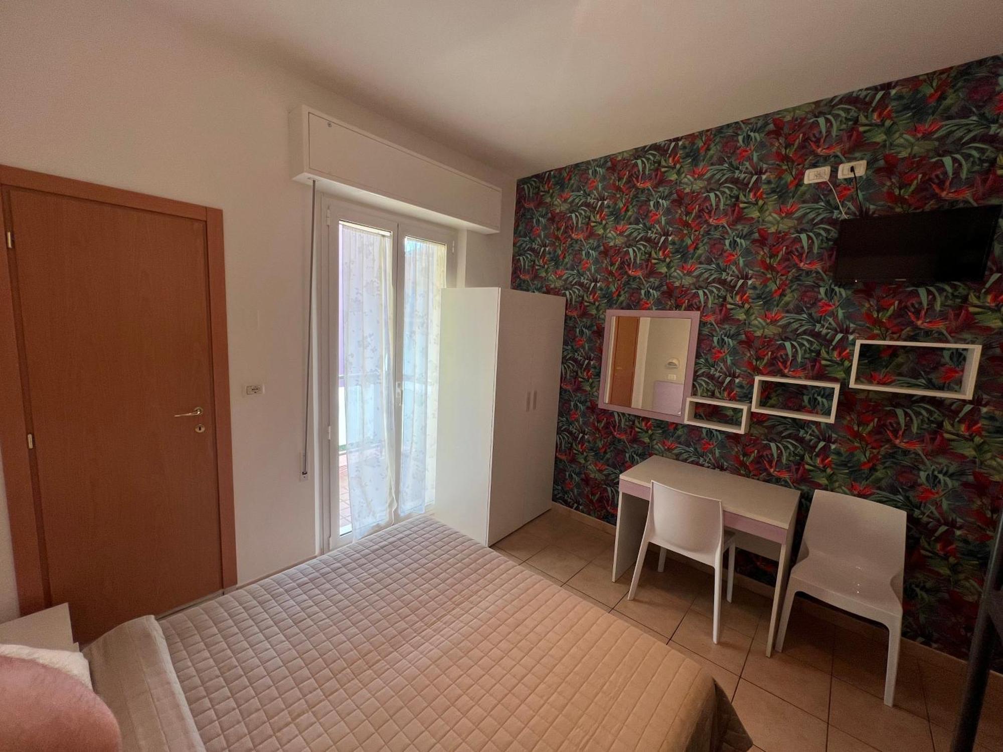 Lotus Hotel All Inclusive & Spiaggia Римини Екстериор снимка